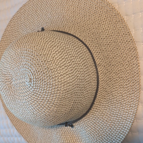 Solar Escapes Sun Hat, Adjustable - Picture 5 of 8